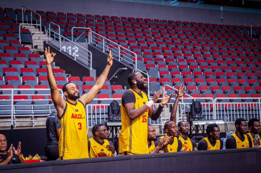 angola vende ucrânia por 93 92