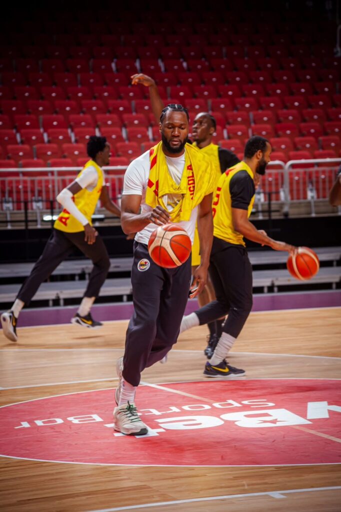 bruno fernandes na selecção de angola de basquetebol