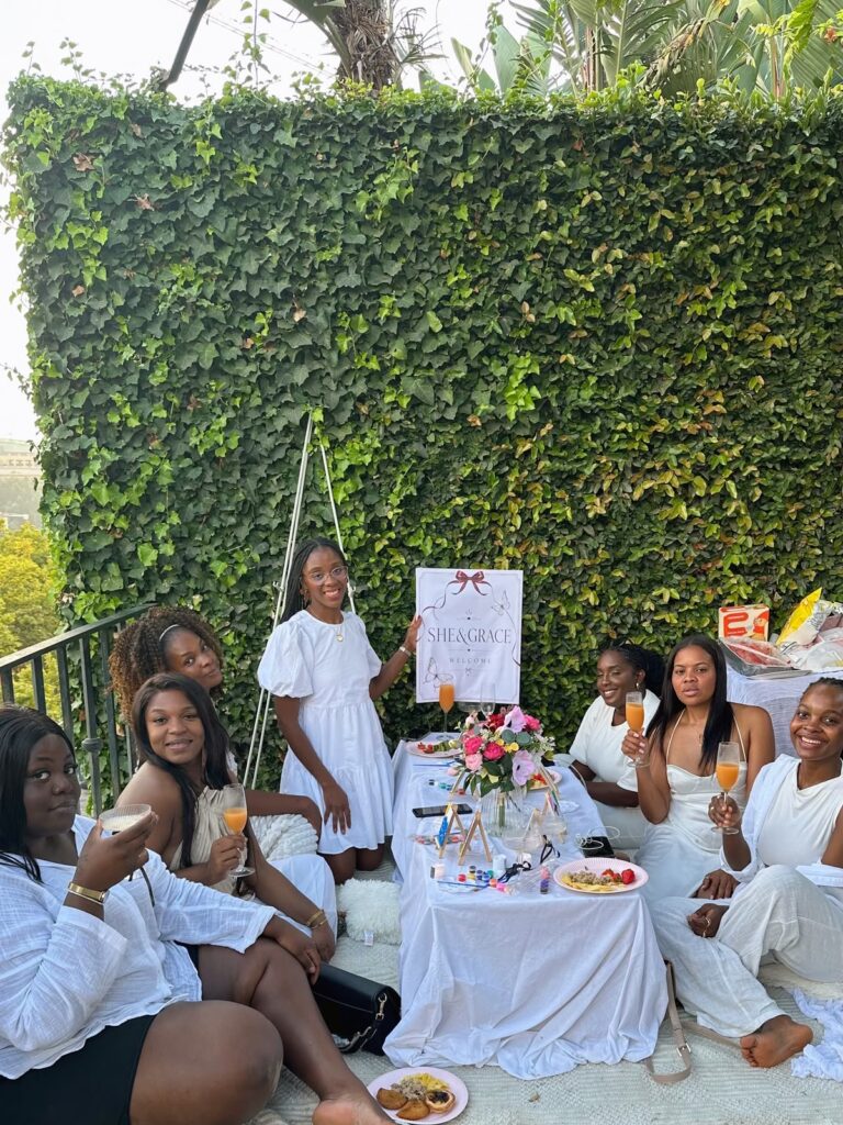 SHE&GRACE PROMOVE EXPERIÊNCIAS PARA MULHERES NO PORTO ATRAVÉS DE CONEXÃO, IDENTIDADE E PROPÓSITO. A empreendedora Jussara Cruz, através da SHE&GRACE, tem vindo a criar no Porto diferentes experiências destinadas a mulheres, com o objetivo de promover novas conexões, amizades, networking e desenvolvimento pessoal.