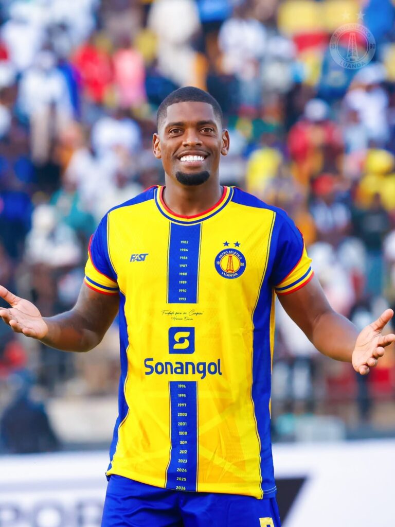 Soou o apito, abriram-se as cortinas e começou a “Liga Unitel Girabola”, o principal campeonato de futebol de Angola. Um novo capítulo começa a ser escrito sob égide da Associação Nacional de Clubes Angolanos de Futebol-ANCAF, que com seus parceiros prometem transformar o nosso futebol uma verdadeira alegria do povo.
