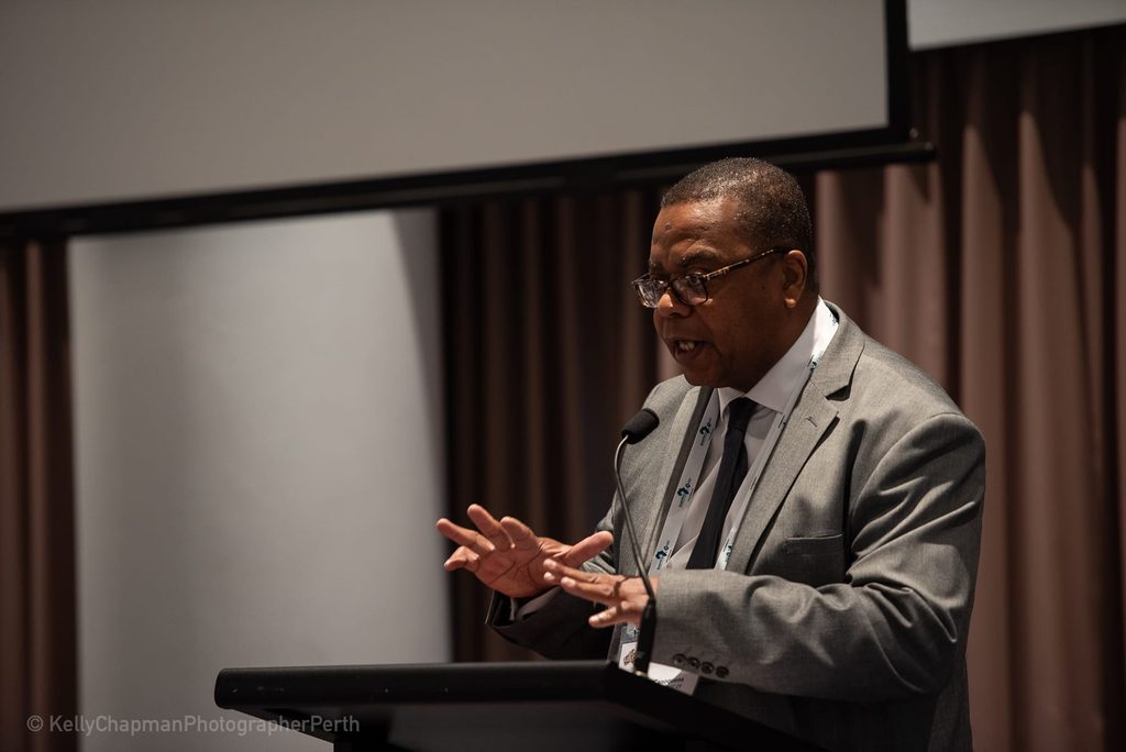 Inserido na participação de Angola, na 24° Edição da Conferência sobre o Sector Mineiro africano, Africa Down Under, que decorre entre os dias 2 e 4 do corrente mês de Setembro, na Cidade de Perth, Western Austrália, realizou-se esta Quinta-feira, 3 de Setembro,